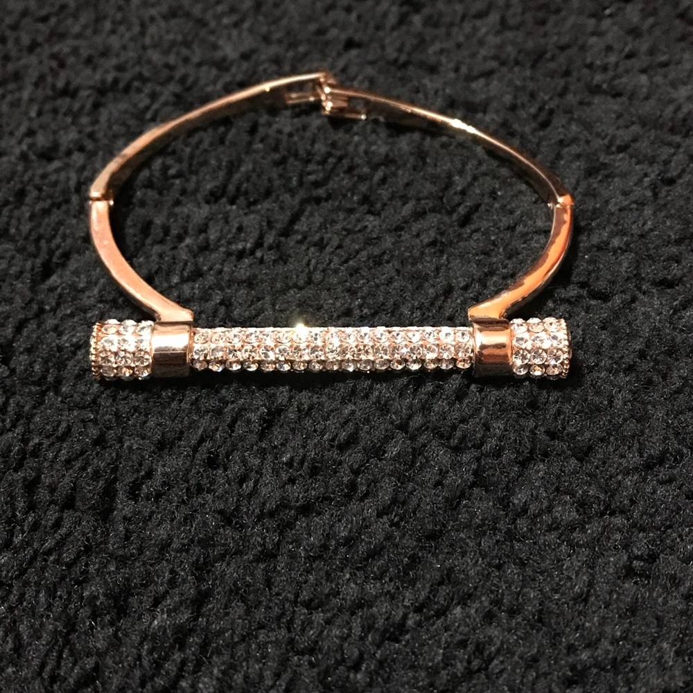 Costume jewelry bracelet!